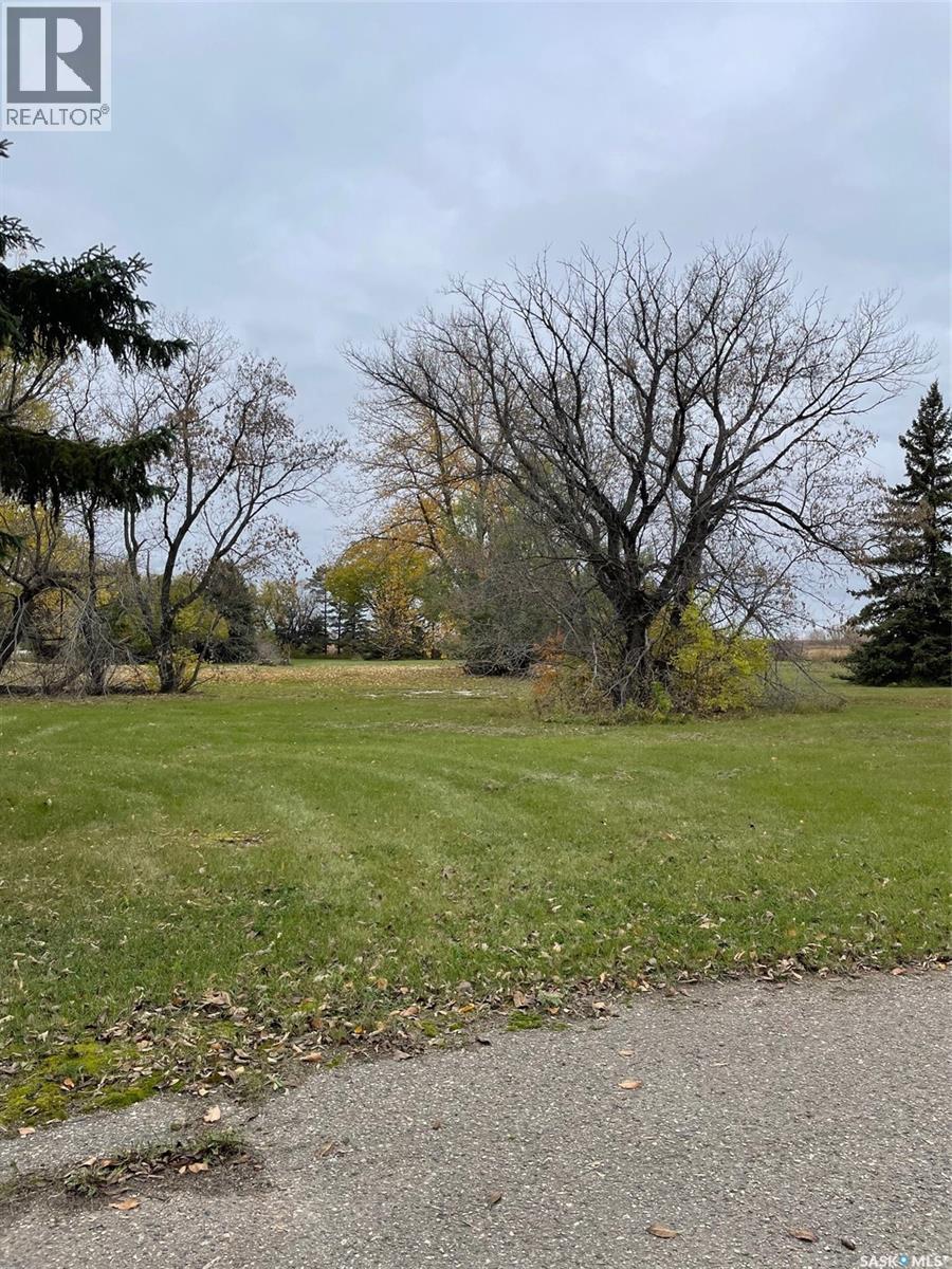 215 221 York Rd W, Yorkton, SK S3N 2V6