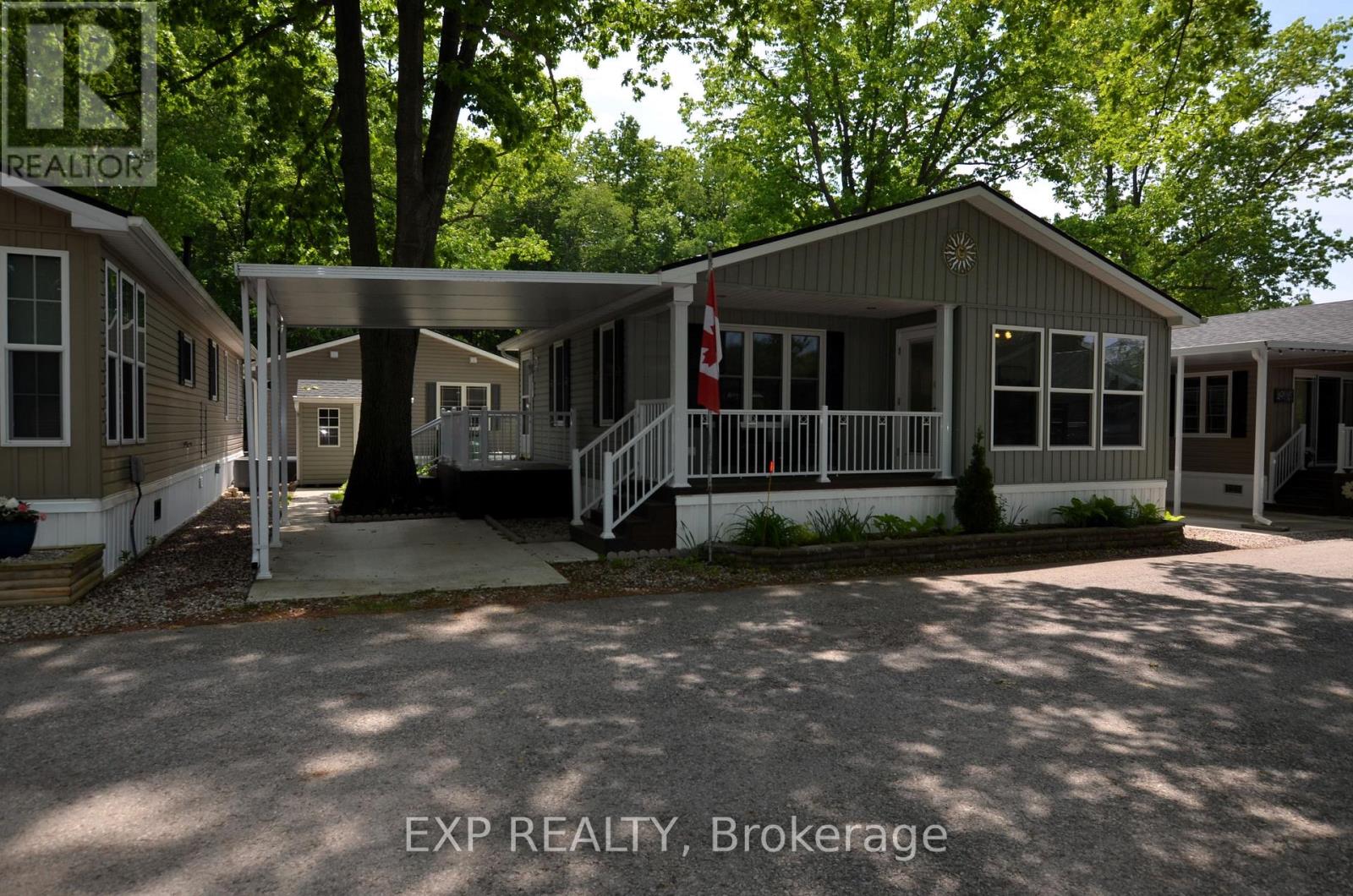 51 22790 Amiens Rd, Middlesex Centre, ON N0L 1R0