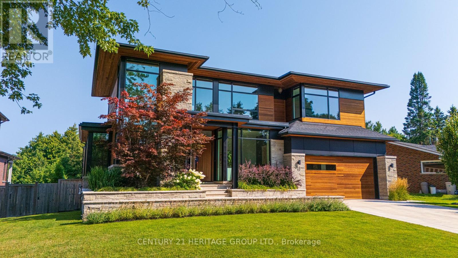 52 Norman Dr, King, ON L7B 1J2