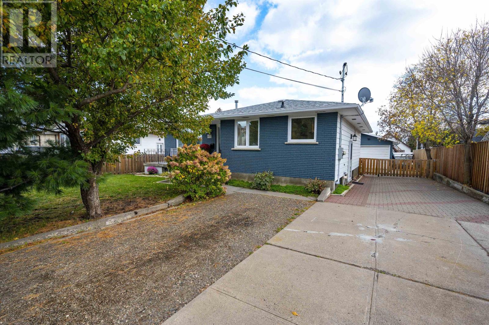 411 Dublin Ave, Thunder Bay, ON P7B 5A1