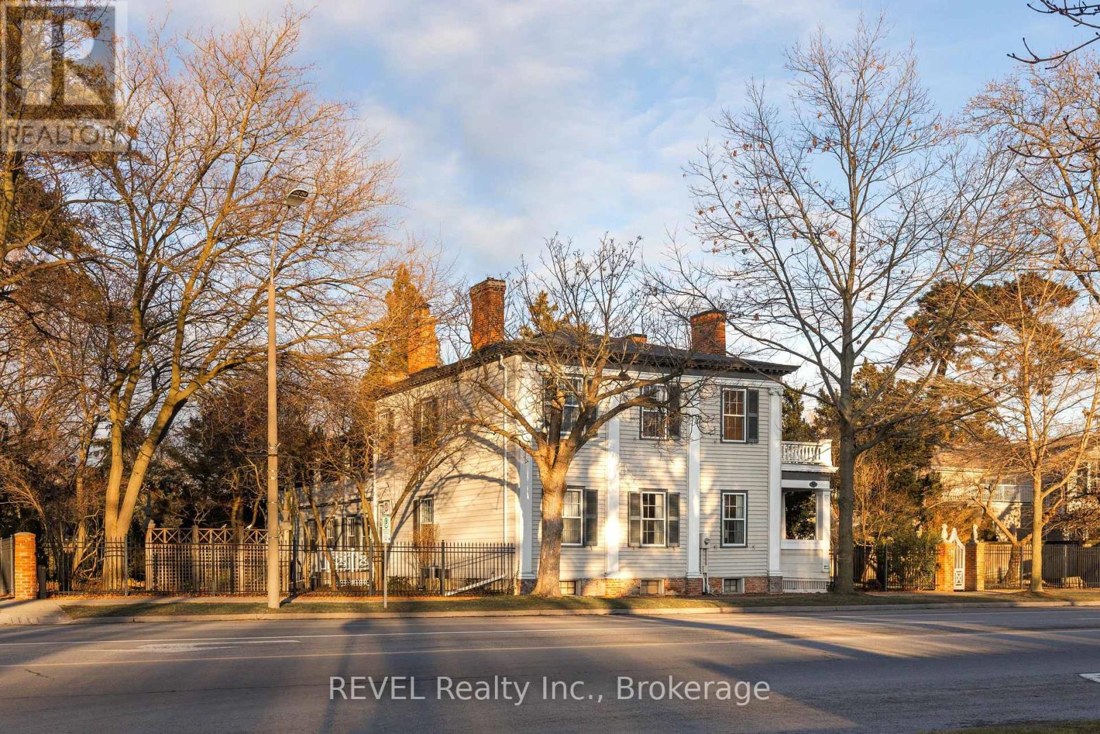 187 Queen St, Niagara-on-the-lake Town, ON L0S 1J0