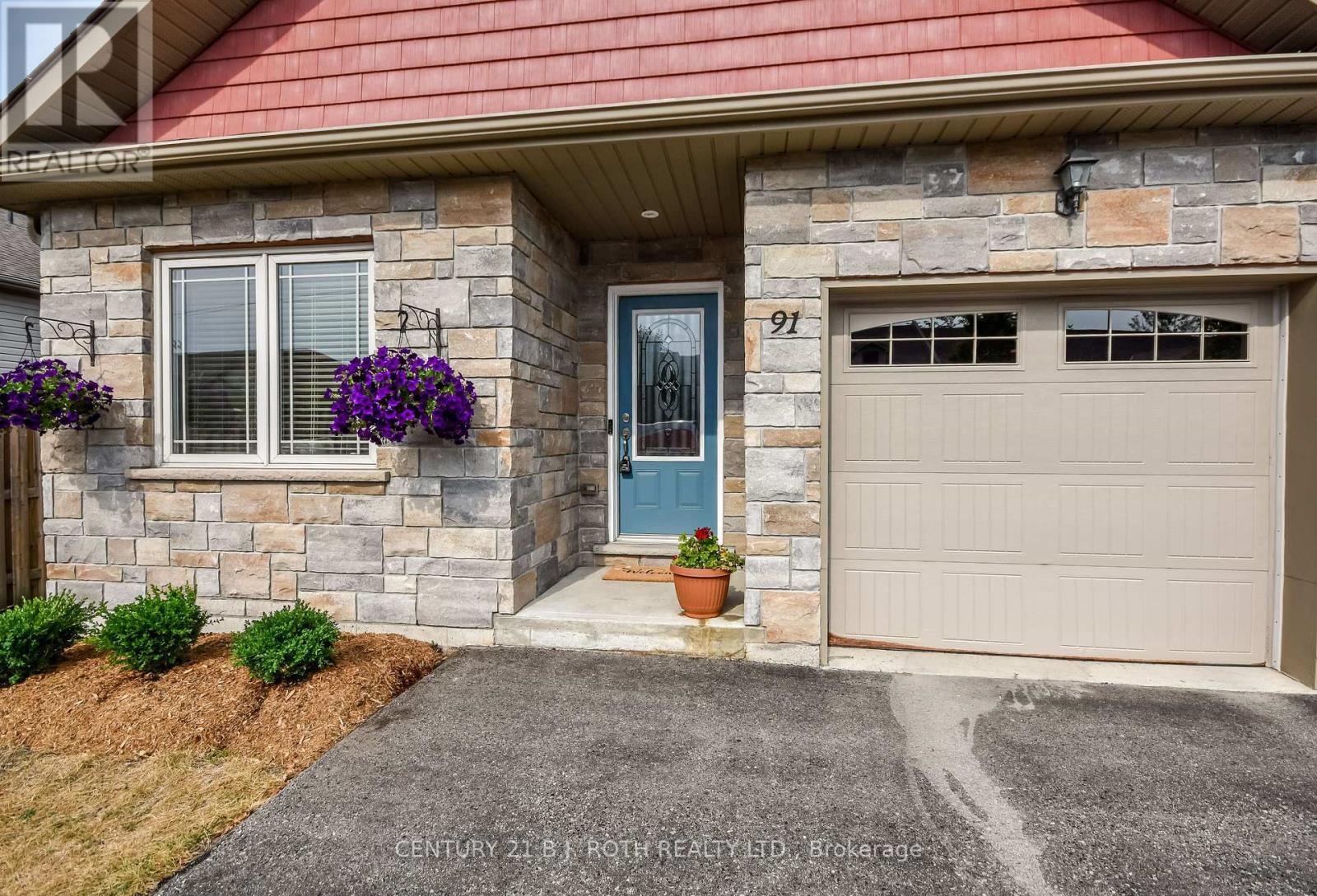91 Lucy Ln, Orillia, ON L3V 7A8