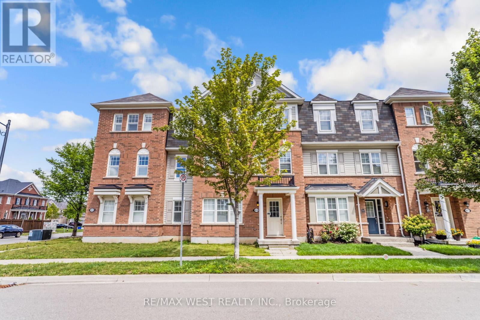 1636 Leblanc Ct, Milton, ON L9E 0A5