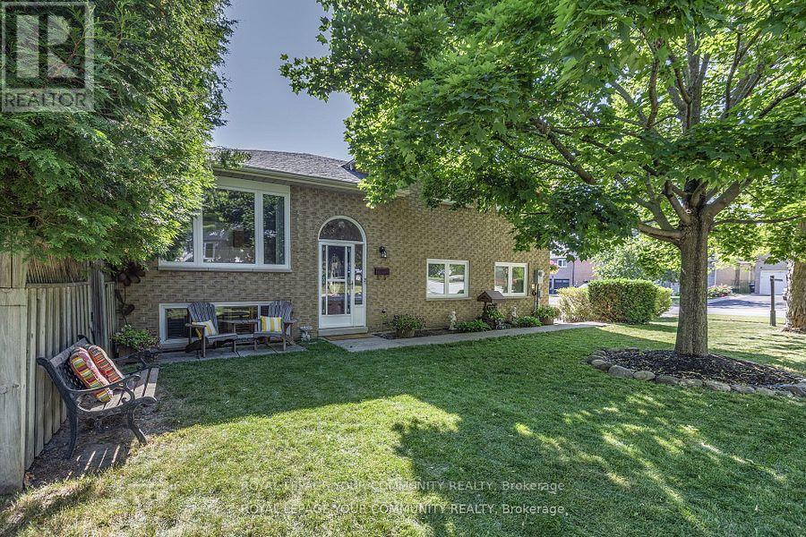69 Wood Cres, Bradford West Gwillimbury, ON L3Z 2G3