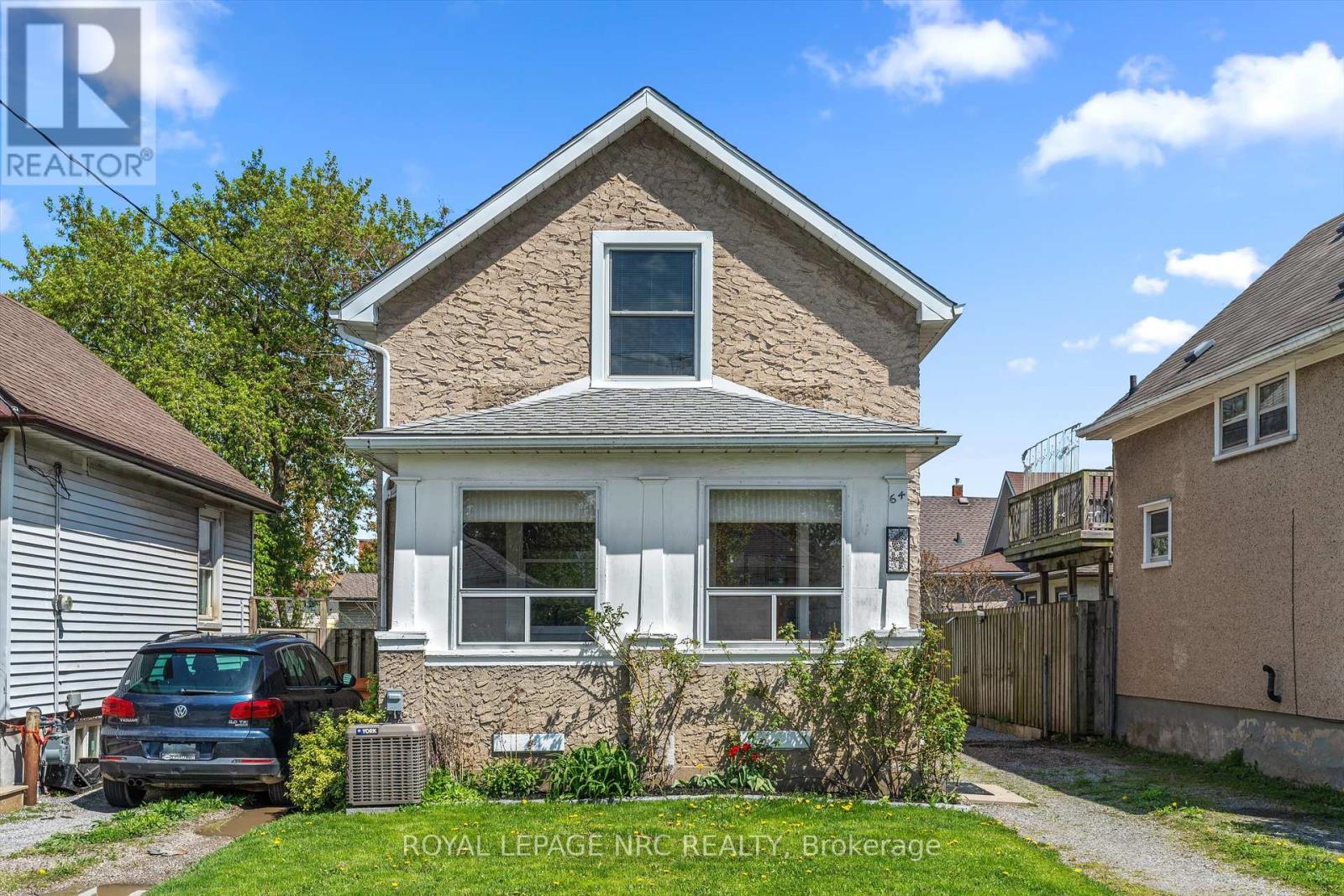 64 Haynes Ave, St. Catharines, ON L2R 3Z3