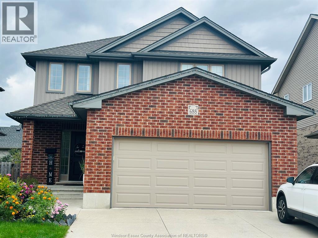688 Halifax Rd, Woodstock, ON N4T 0G1