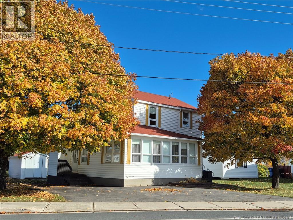 294 J D Gauthier Blvd, Shippagan, NB E8S 1R4