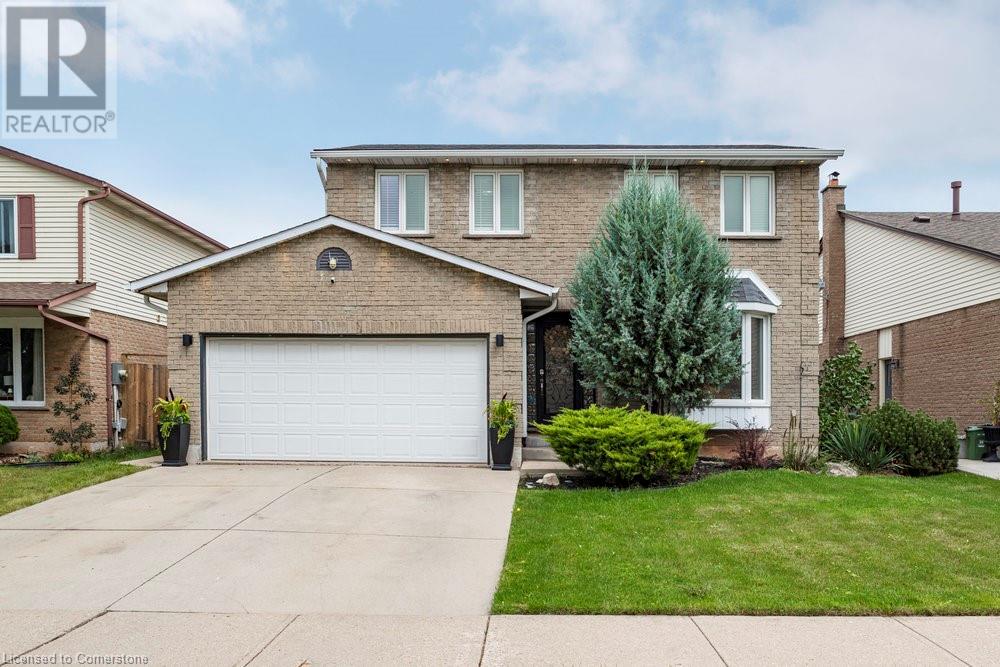 9 Bing Cres, Hamilton, ON L8E 3Z4