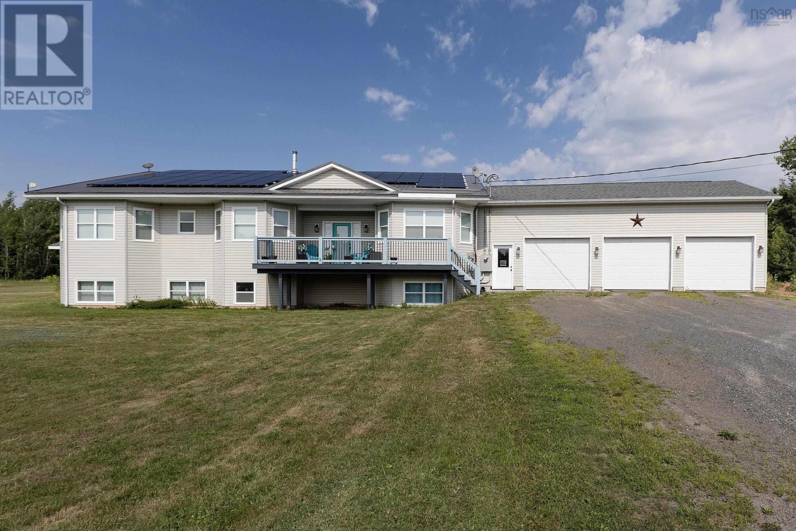 158 Robinson Rd, Amherst, NS B4H 3Y2