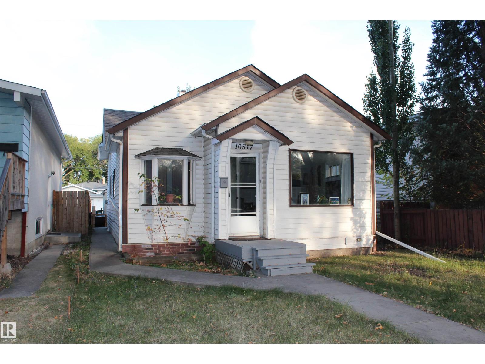 82 St Nw Unit 10517, Edmonton, AB T6A 3M9