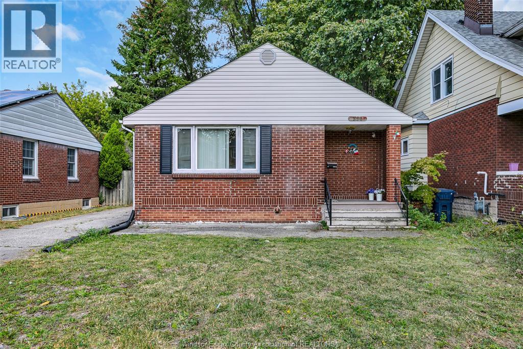 390 Partington, Windsor, ON N9B 2N5