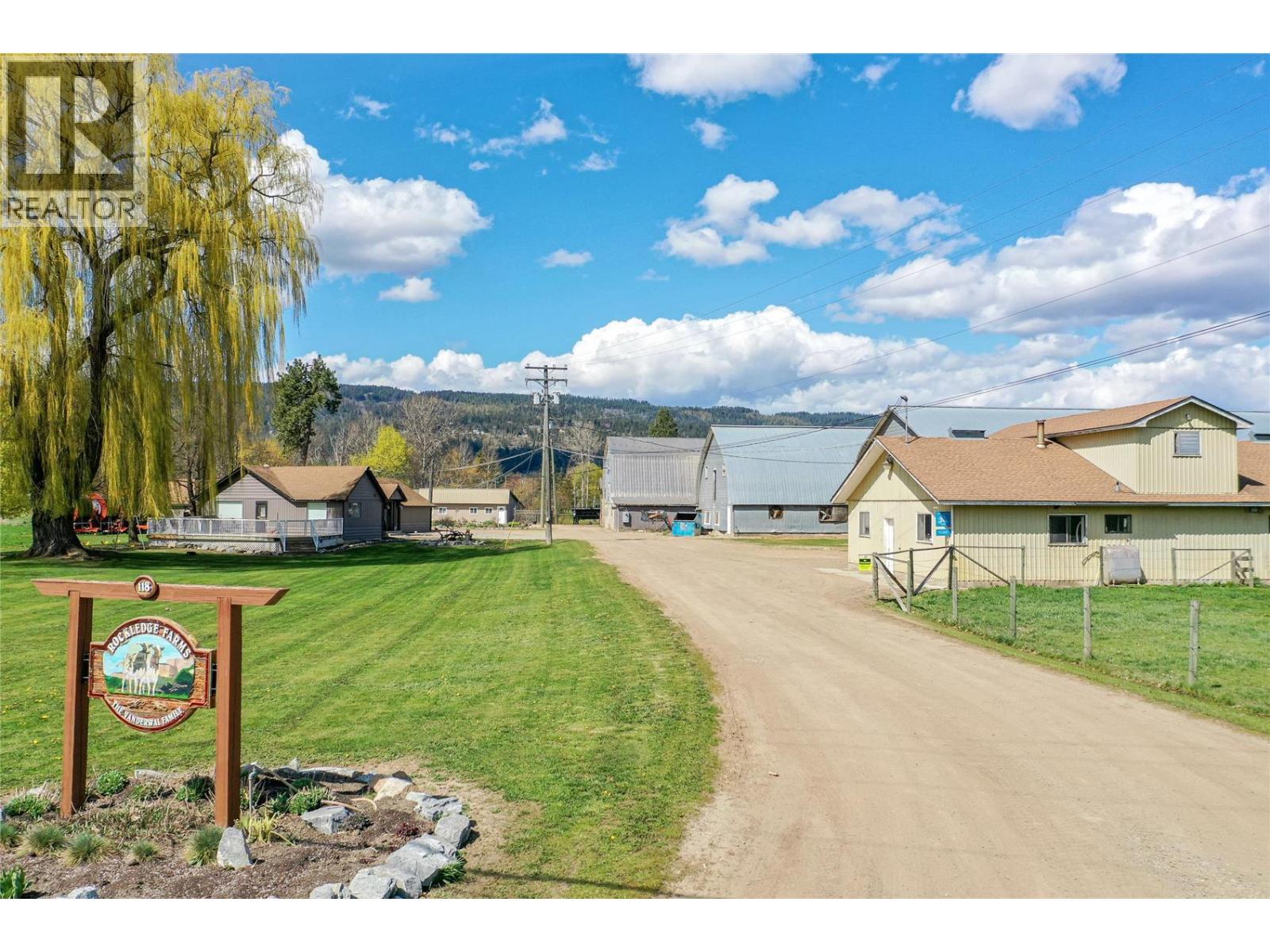 118 Enderbygrindrod Rd, Enderby, BC V0E 1V0