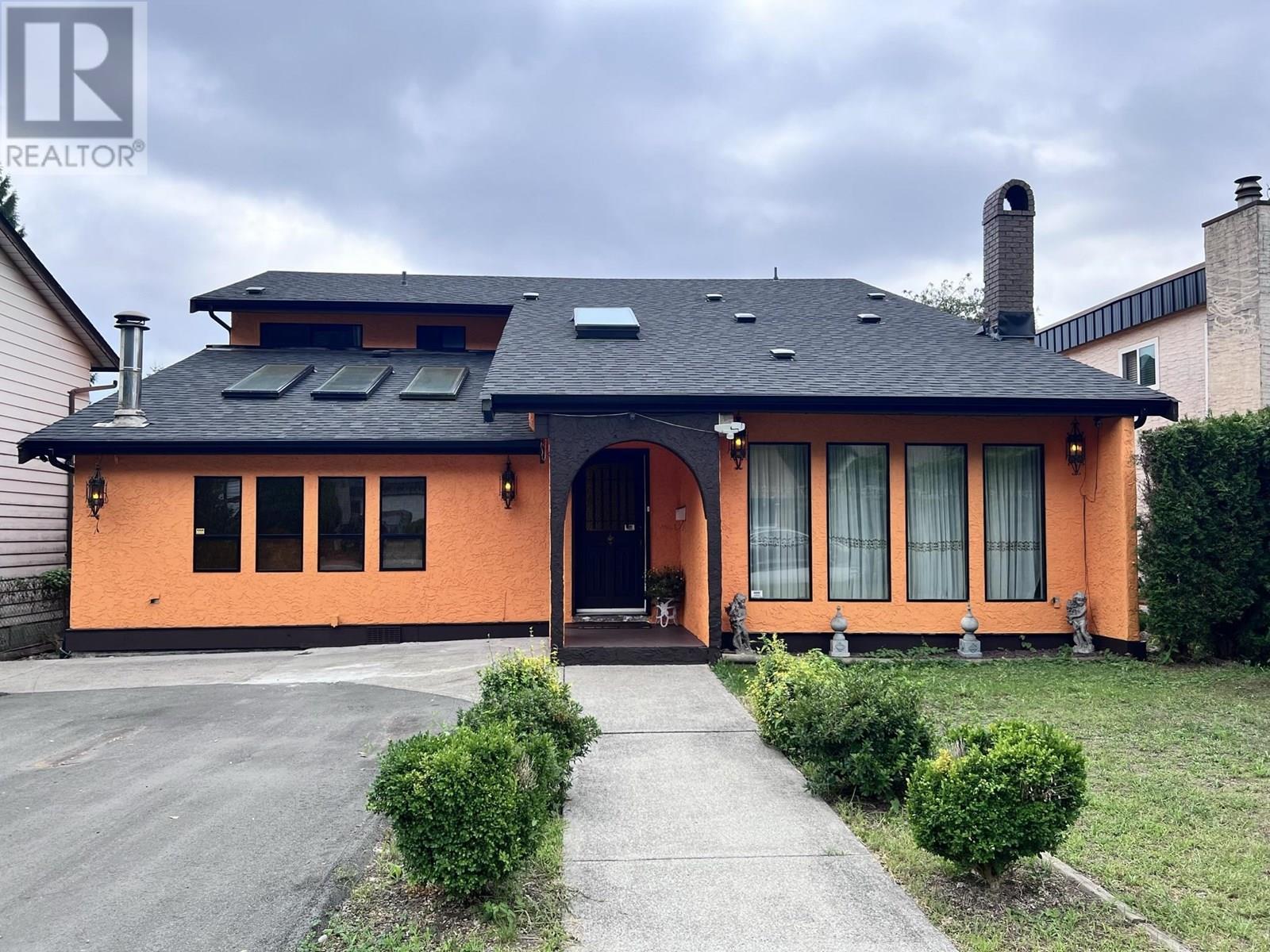 1278 Oriole Pl, Port Coquitlam, BC V3B 5K5