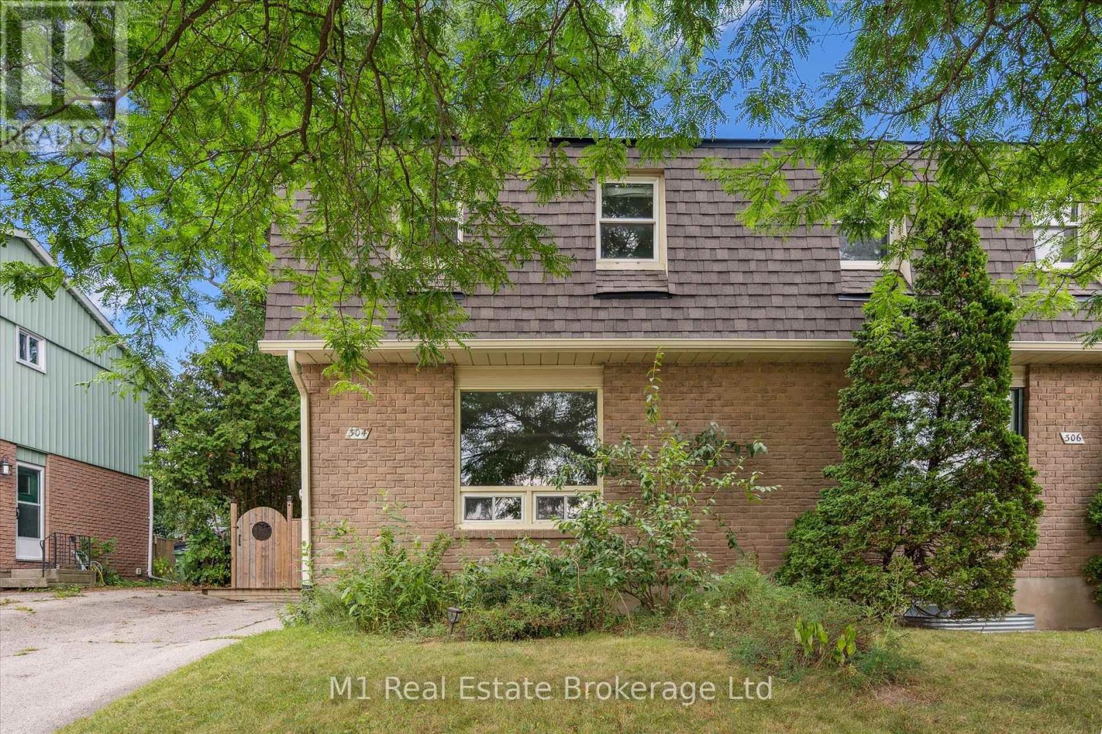 304 Cole Rd, Guelph, ON N1G 3J2