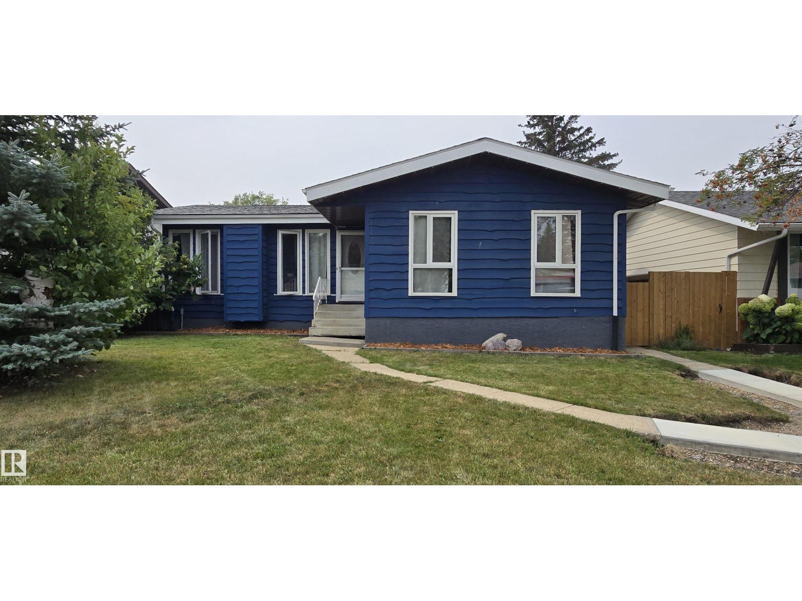 61 St Nw Unit 1736, Edmonton, AB T6L 1N2