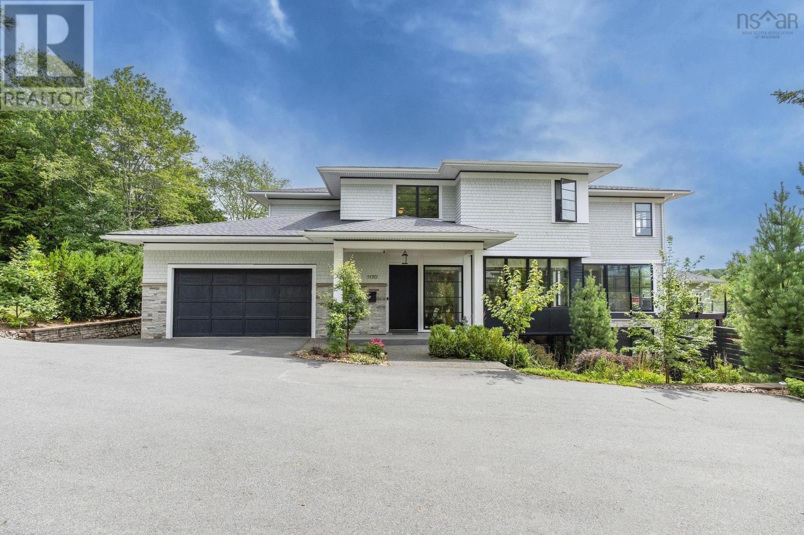 1170 Rockcliffe St, Halifax, NS B3H 3Y6