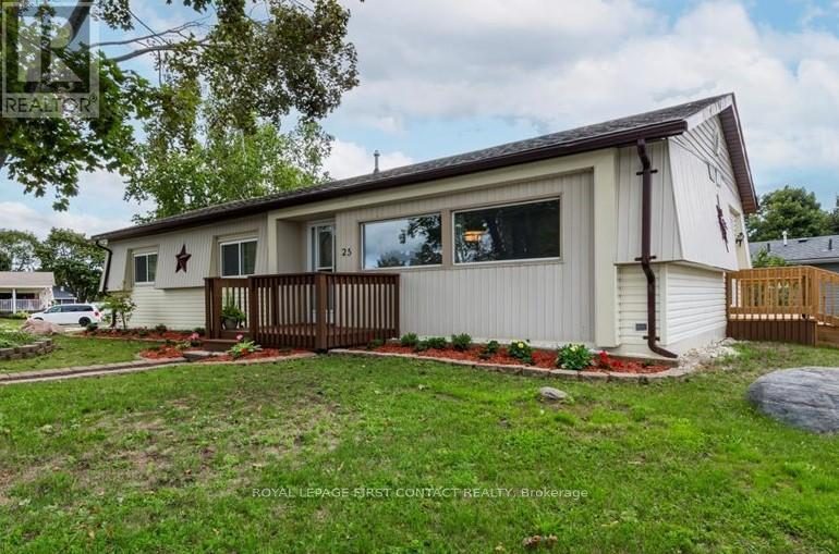 25 Hawthorne Dr, Innisfil, ON L9S 1P1
