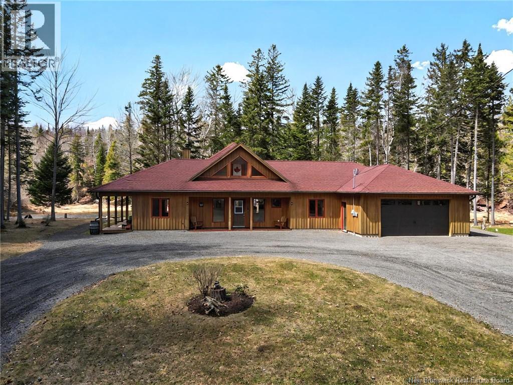 987 Sanatorium Rd, The Glades, NB E4J 1W9
