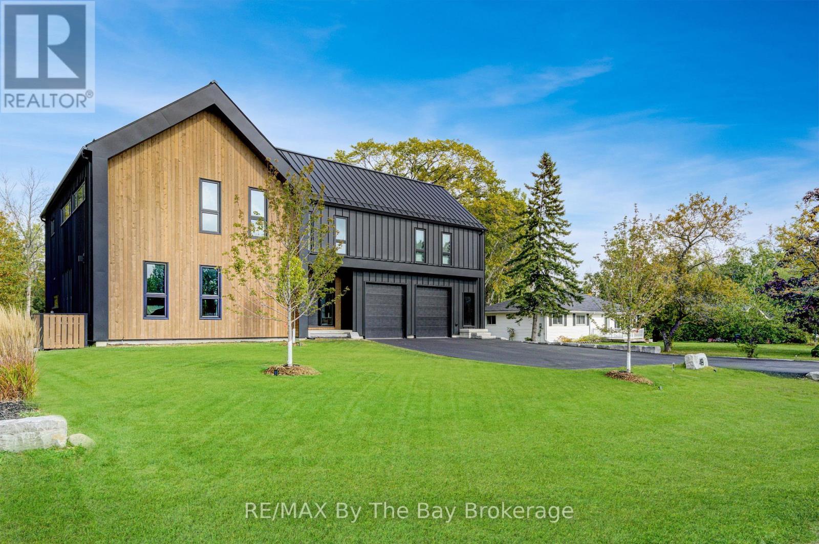 49 Broadview St, Collingwood, ON L9Y 0X2