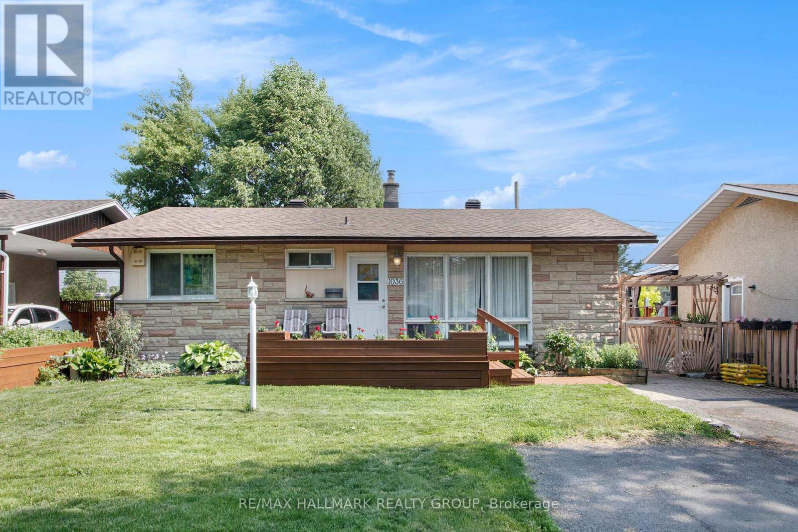 1036 Gill Ave, Ottawa, ON K1G 2R3