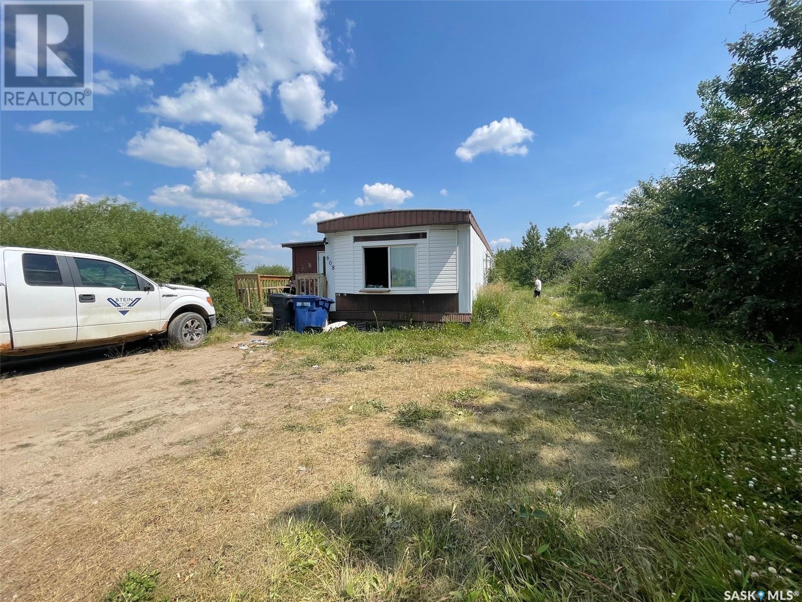 608 7 Street East, Meadow Lake, SK S9X 1J4