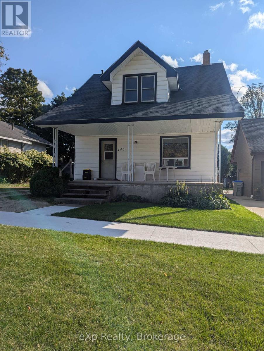 440 Binning St W, North Perth, ON N4W 1G7