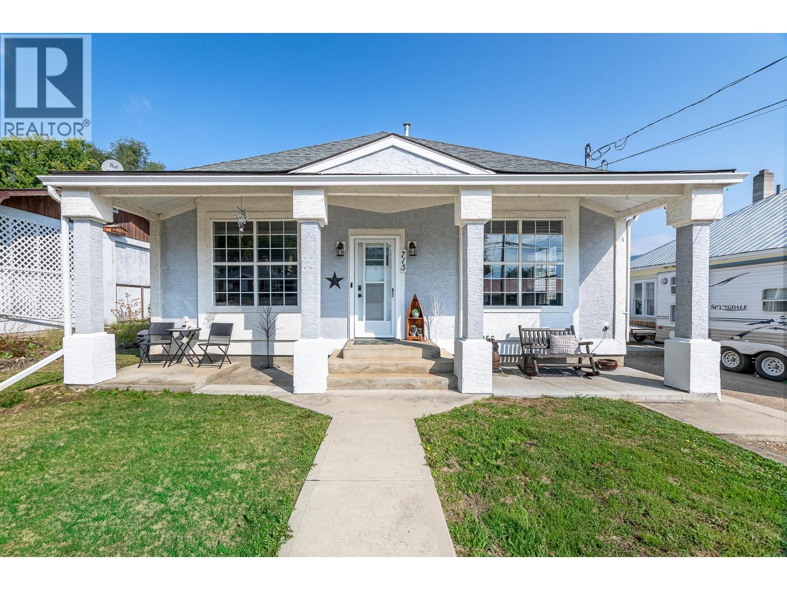 715 Hubert Ave, Enderby, BC V0E 1V0