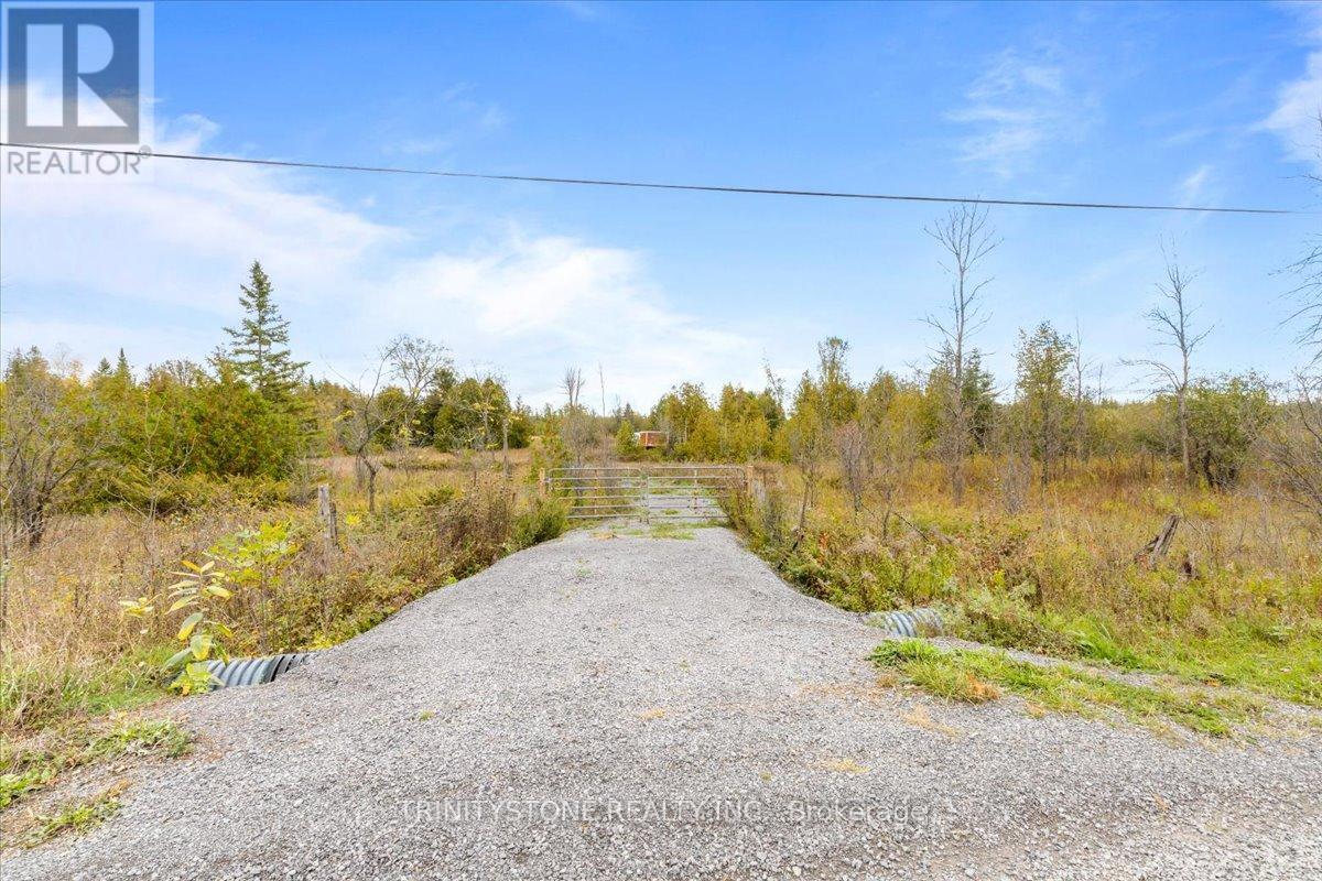 1754 Kilmaurs Side Rd, Ottawa, ON K0A 3M0