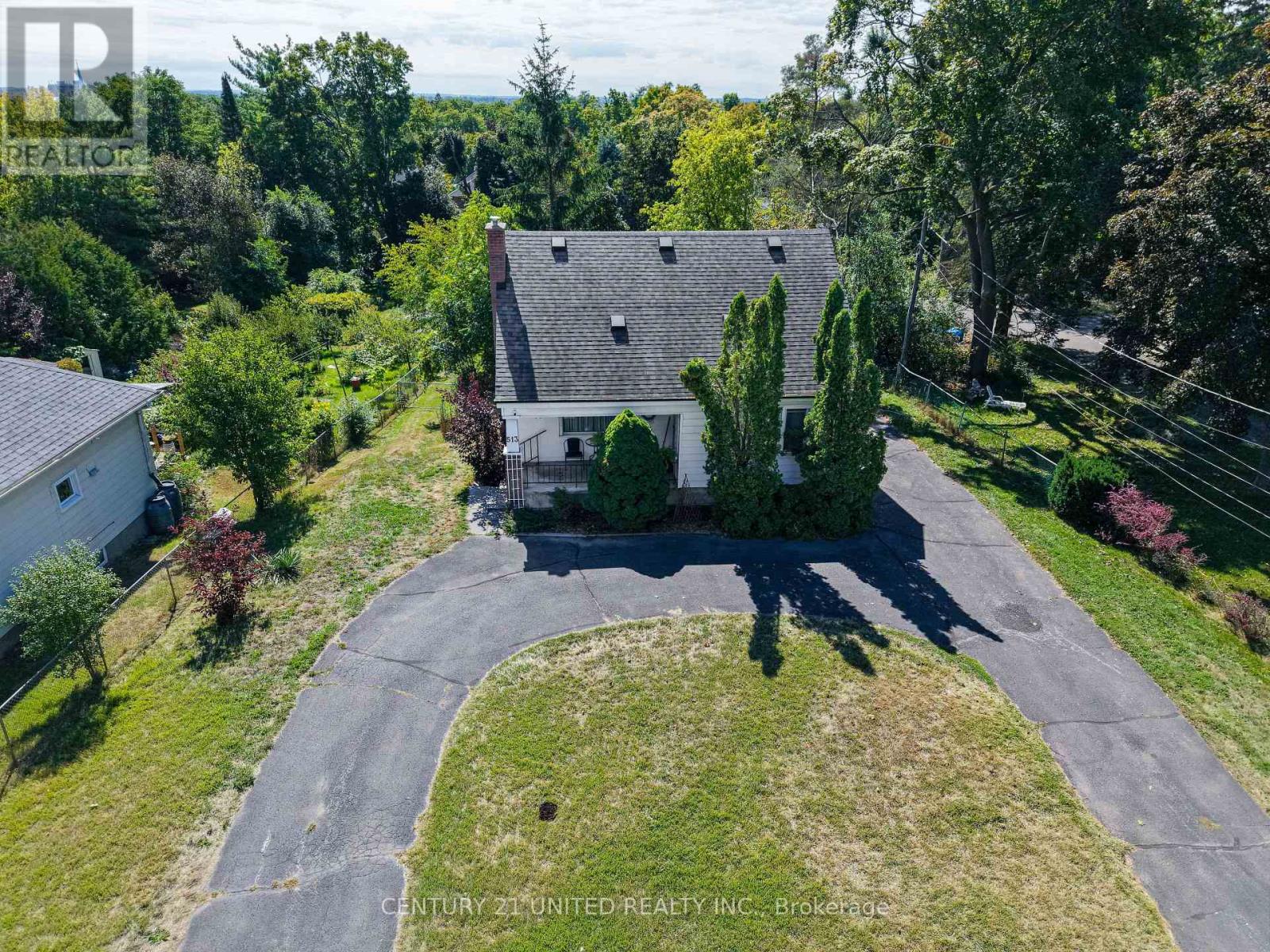 513 Parkhill Rd W Ward 3 Rd, Peterborough, ON K9H 3J4