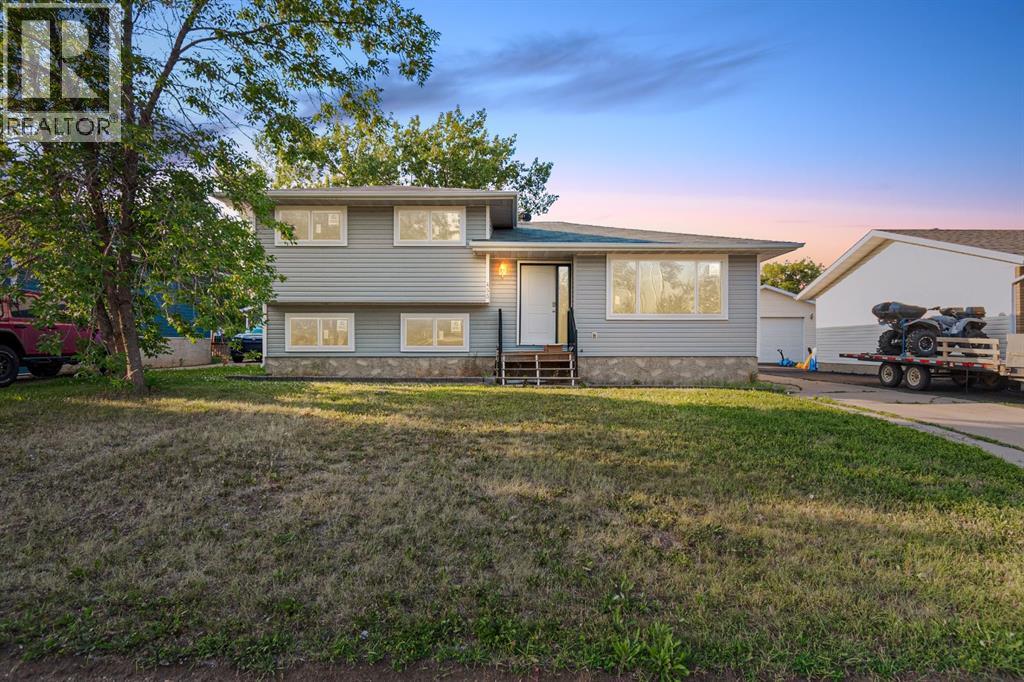 453 Signal Rd, Fort Mcmurray, AB T9H 3W6