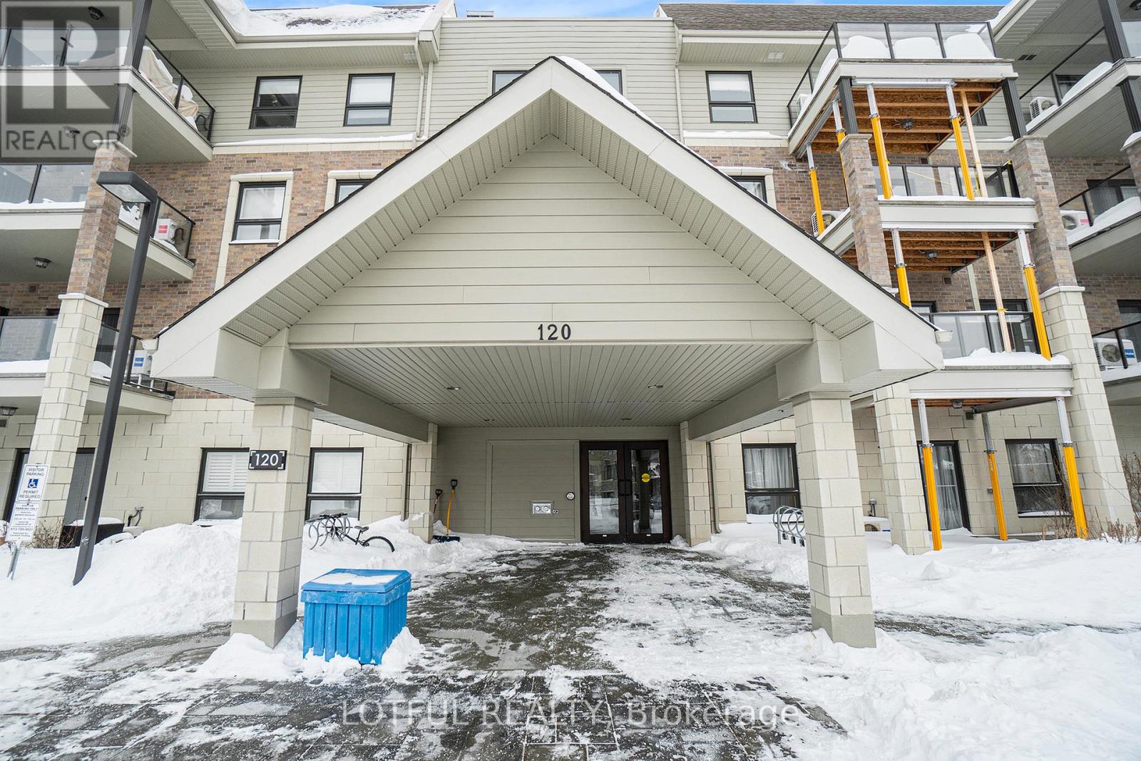 110 120 Prestige Cir, Ottawa, ON K4A 1B4
