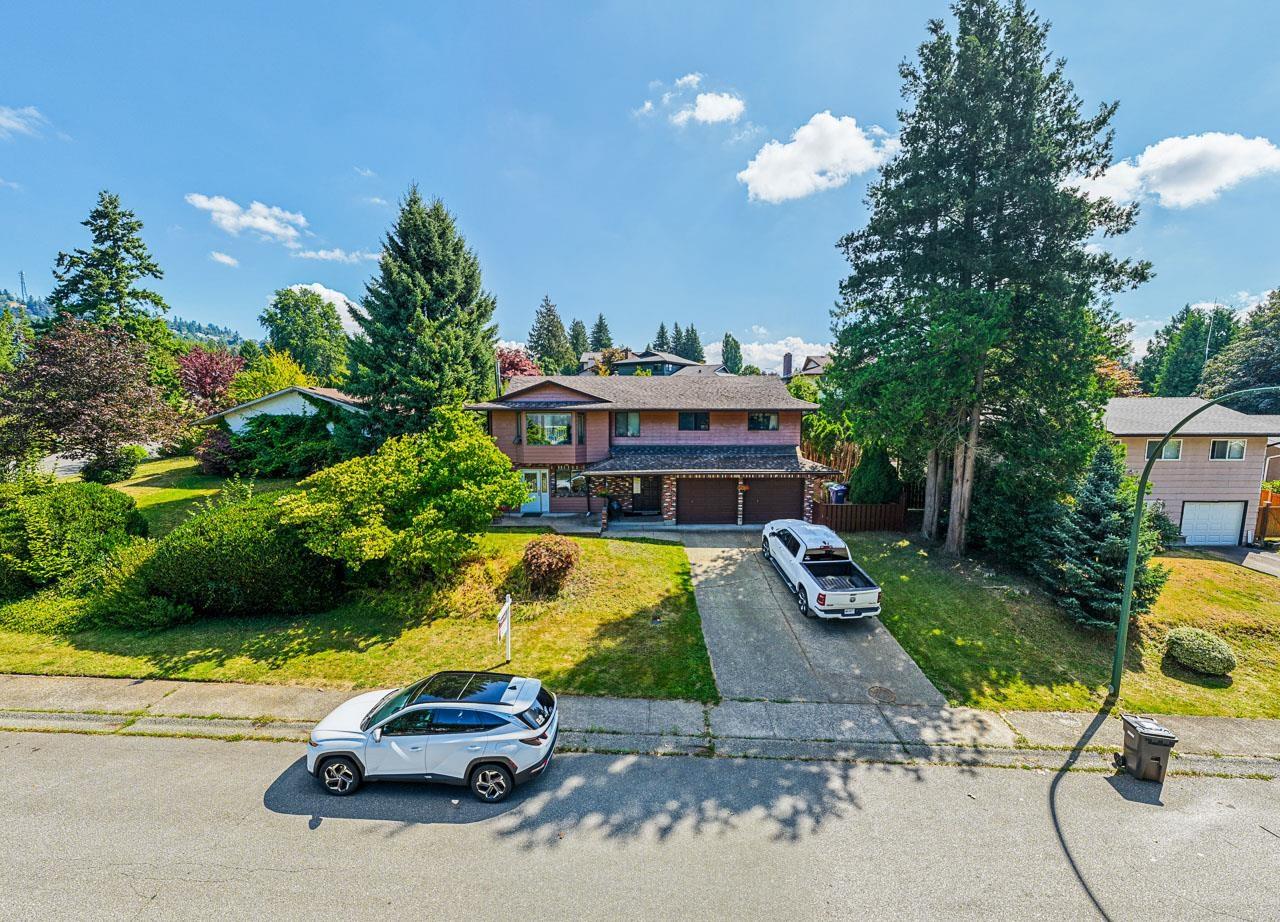 34686 St Matthews Way, Abbotsford, BC V2S 5L3