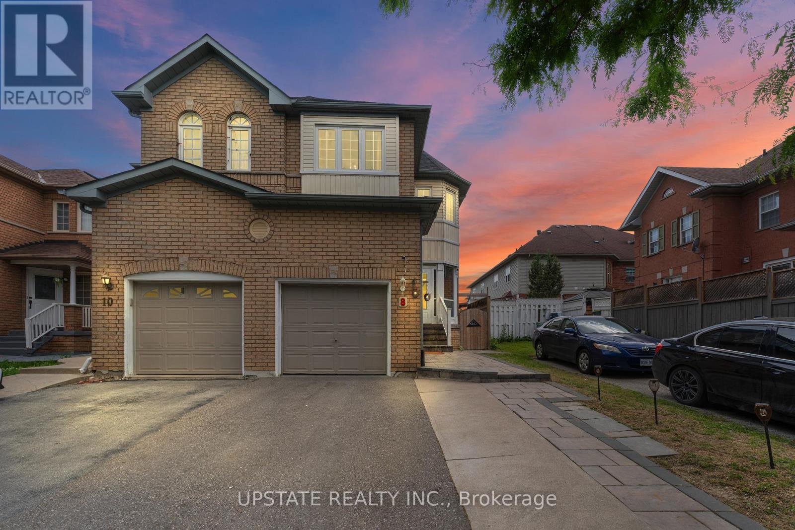 8 Coachwhip Rd, Brampton Sandringham-wellington, ON L6R 1X7