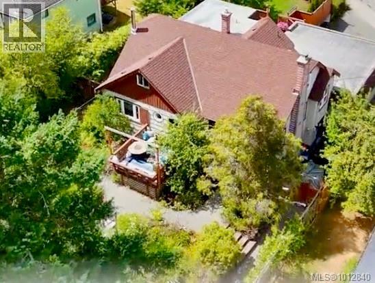 3074 Colquitz Ave, Saanich, BC V9A 2M3