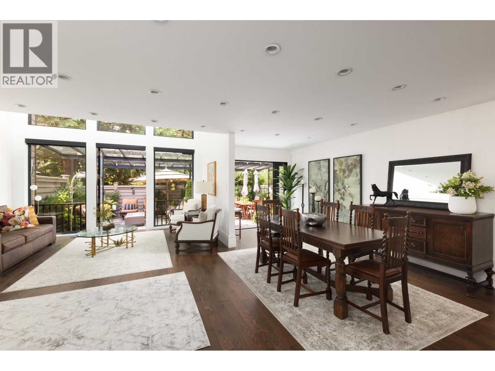 4005 Vine St, Vancouver, BC V6L 3C1