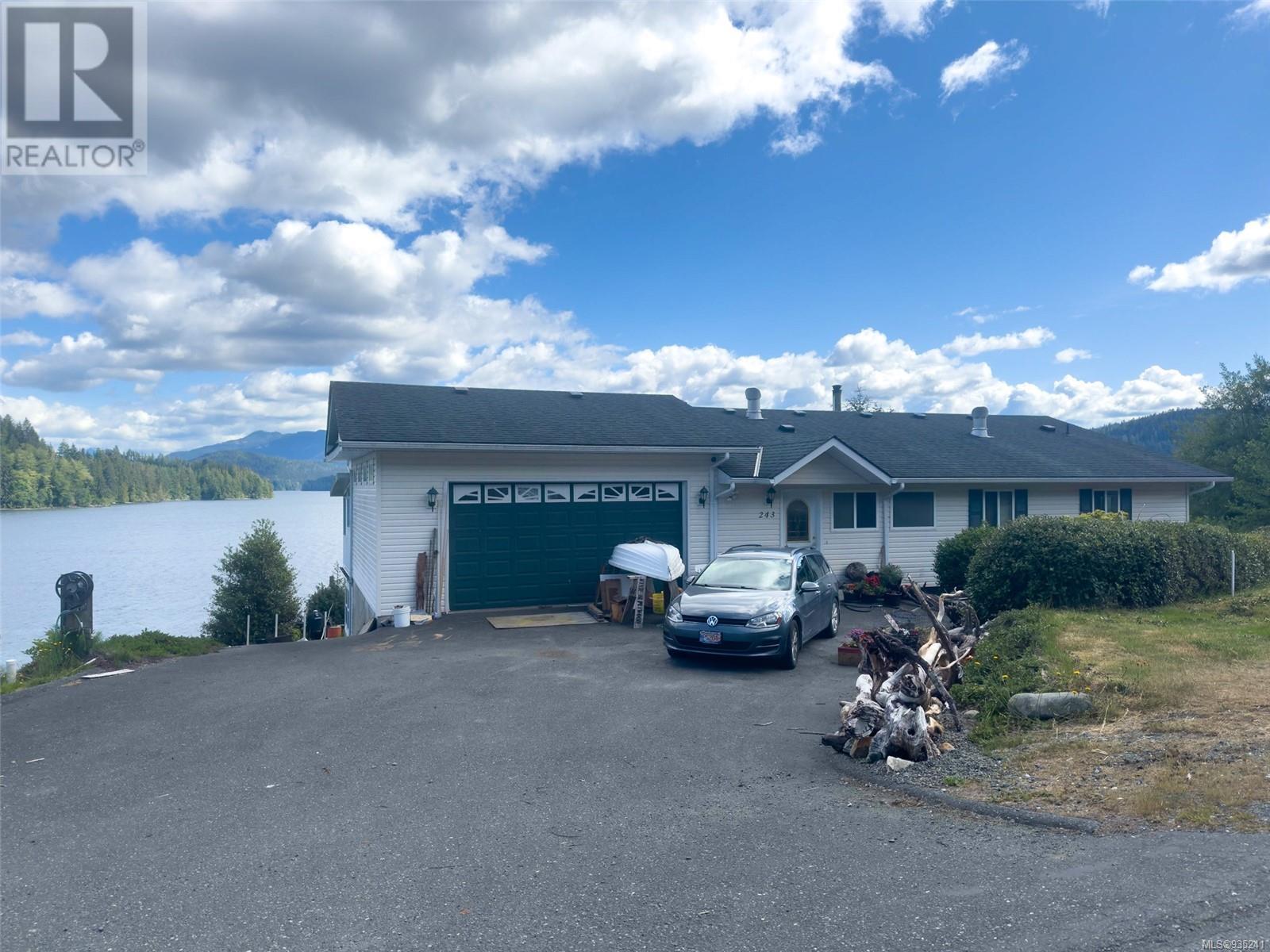 243 Harbour Rd, Mount Waddington C, BC V0N 1K0