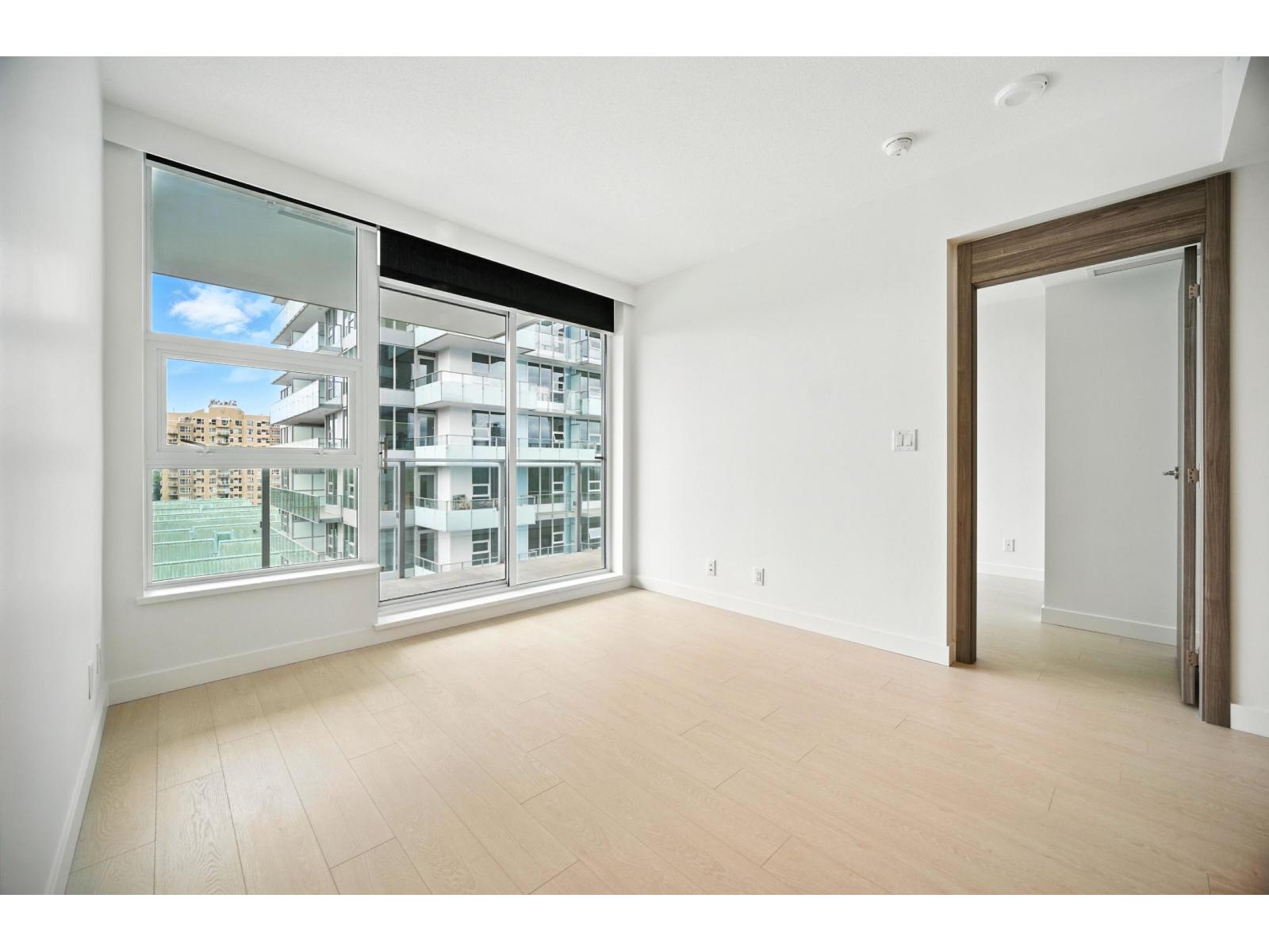 13778 100th Avenue Unit 706, Surrey, BC V3T 0V3