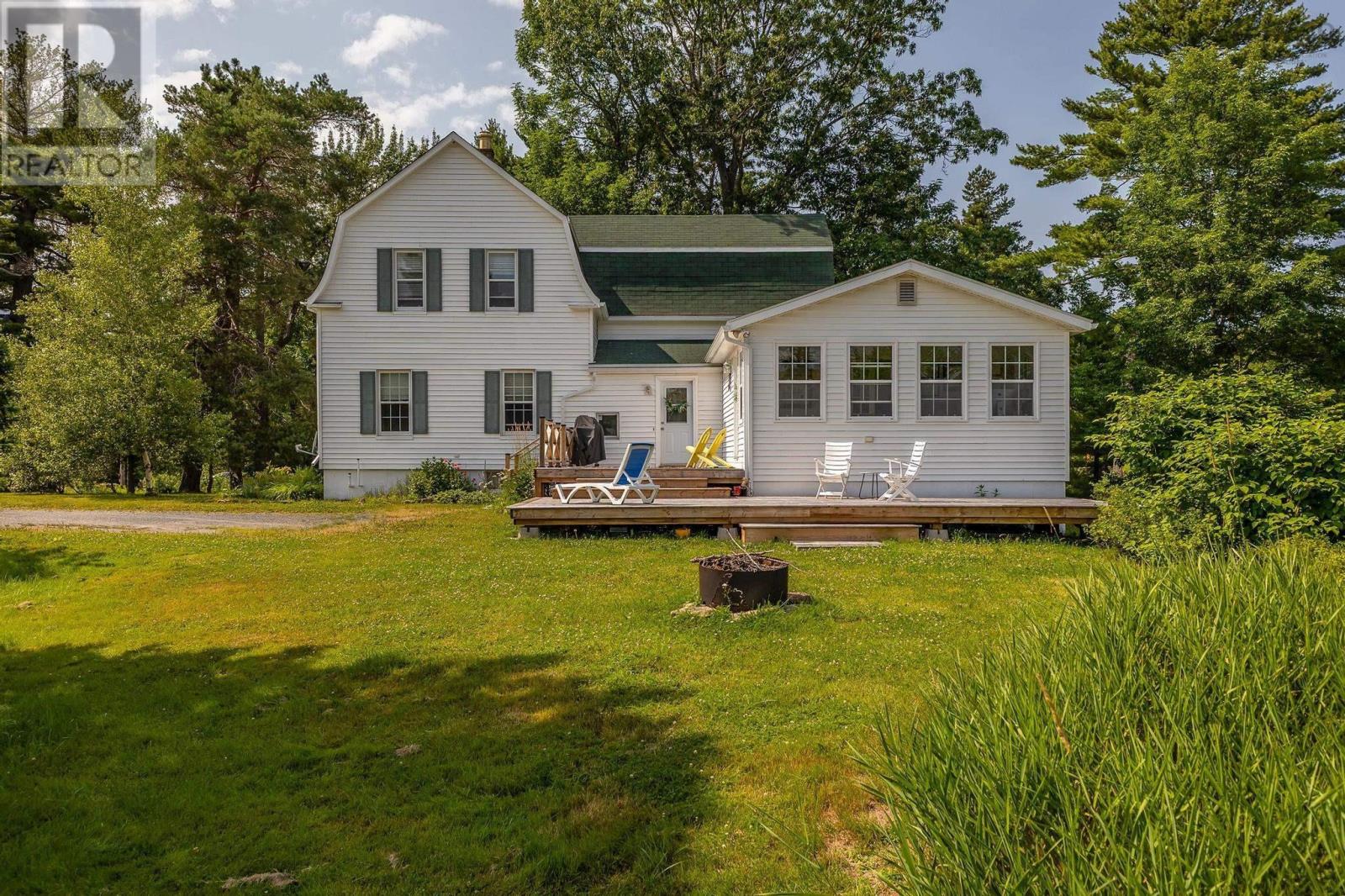 1273 N Main St, Westville, NS B0K 2A0