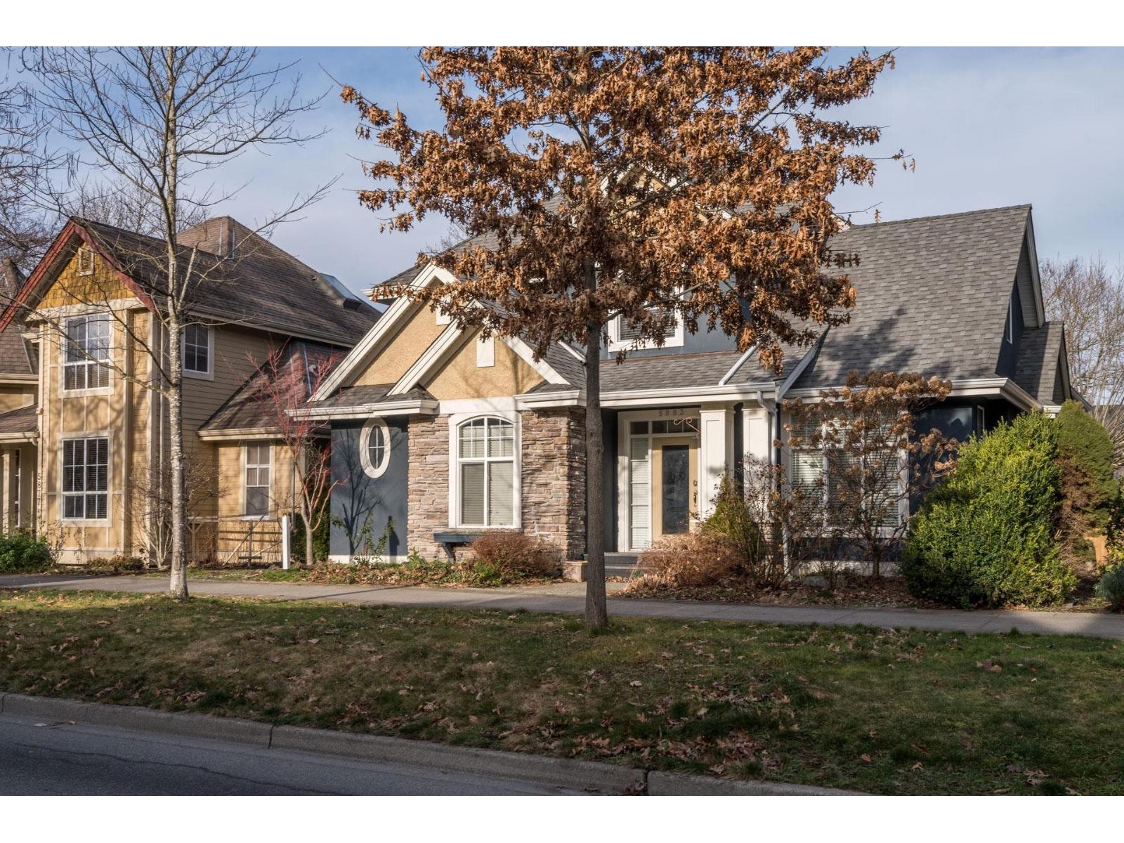 5883 Garrison Boulevardgarrison Xing, Chilliwack, BC V2R 5X8