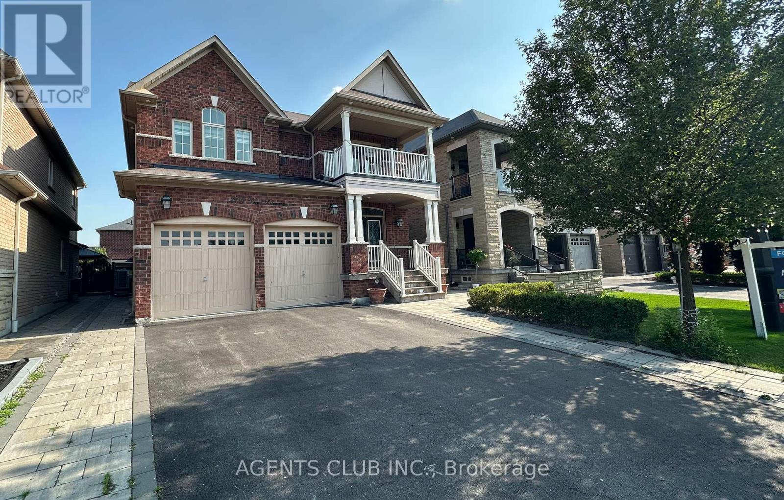 205 Via Toscana, Vaughan, ON L4H 0Z1