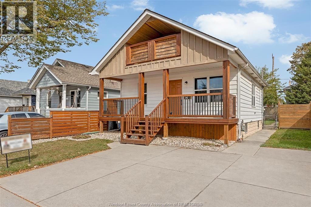 2346 Highland, Windsor, ON N8X 3S5