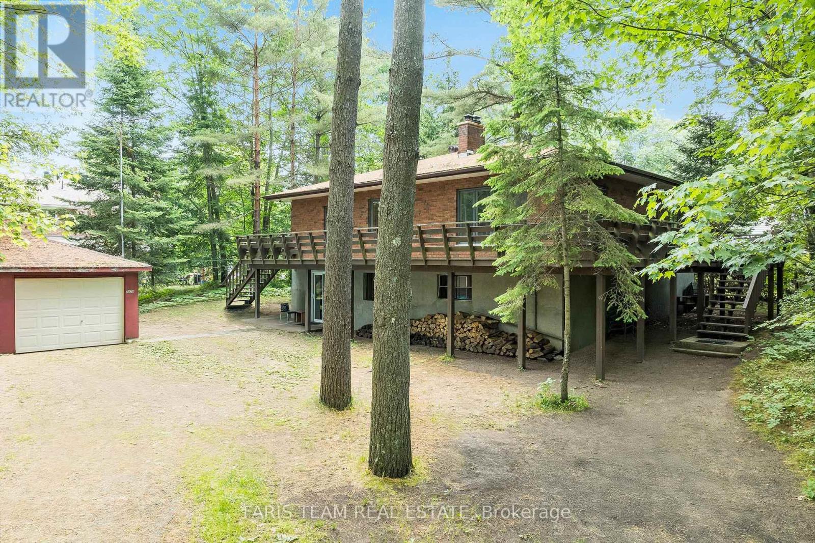 519 Tiny Beaches Rd N, Tiny, ON L0L 2J0