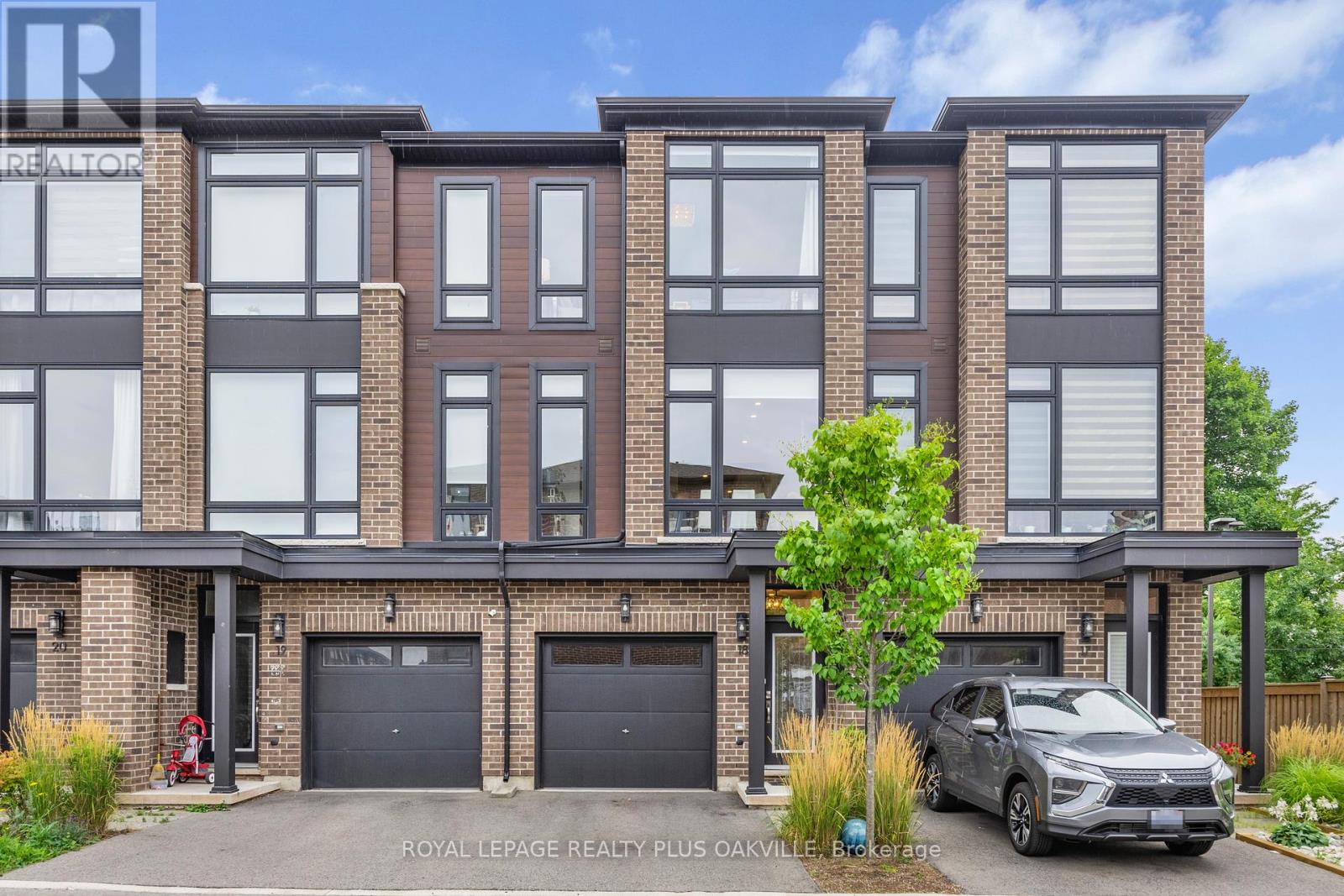 18 270 Melvin Ave, Hamilton Mcquesten, ON L8H 0B4