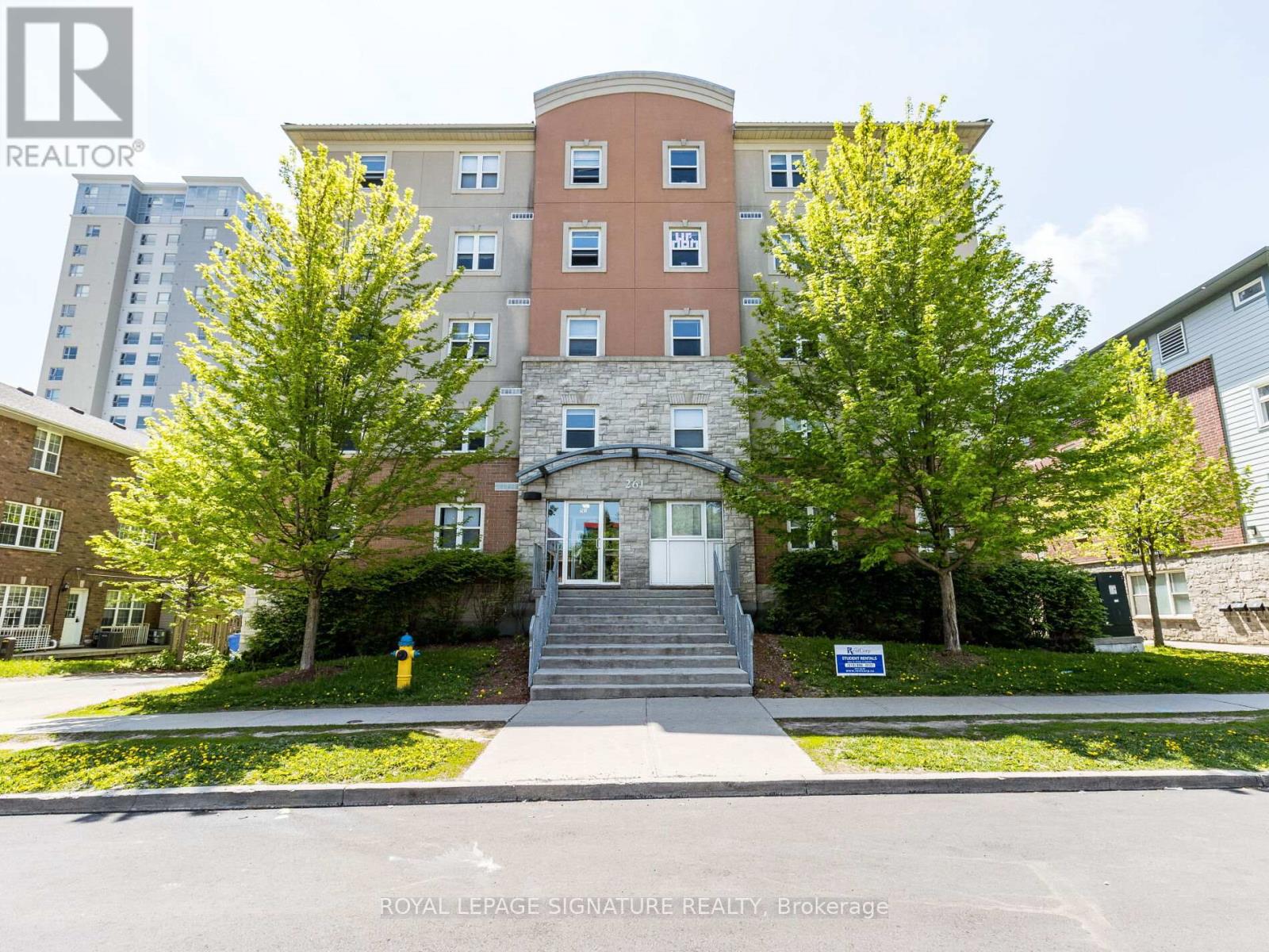 301 261 Lester St, Waterloo, ON N2L 3W6