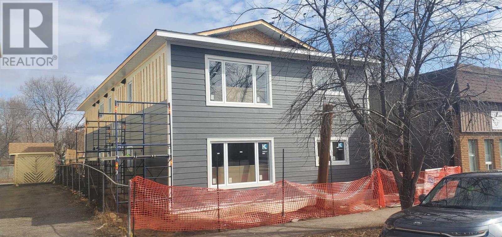 1305 Victoria Ave E, Thunder Bay, ON P7C 1C3