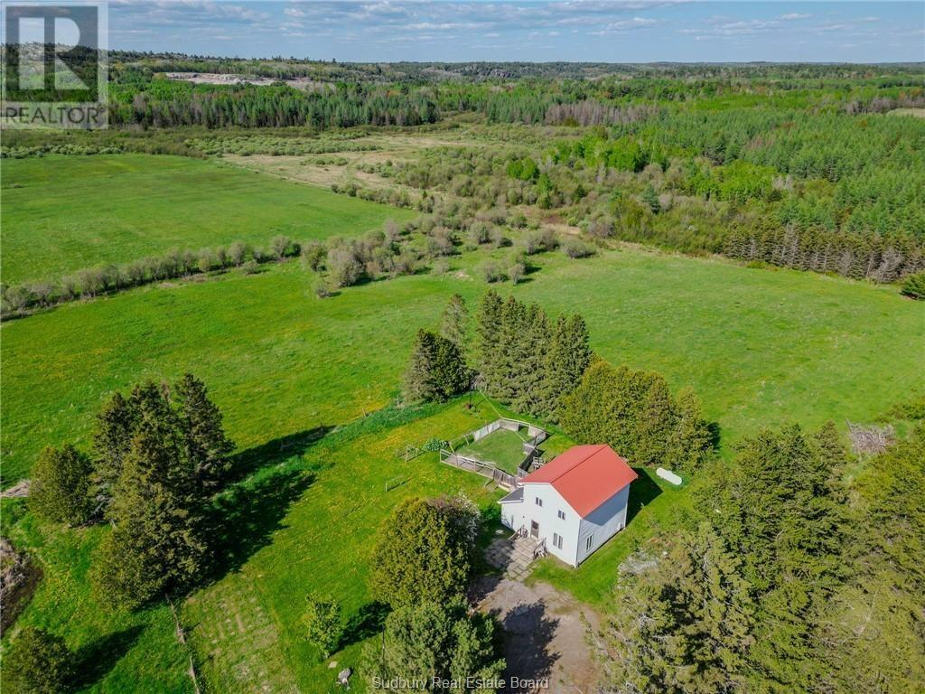 71 Lees Rd, Sables-Spanish Rivers, ON P0P 2E0