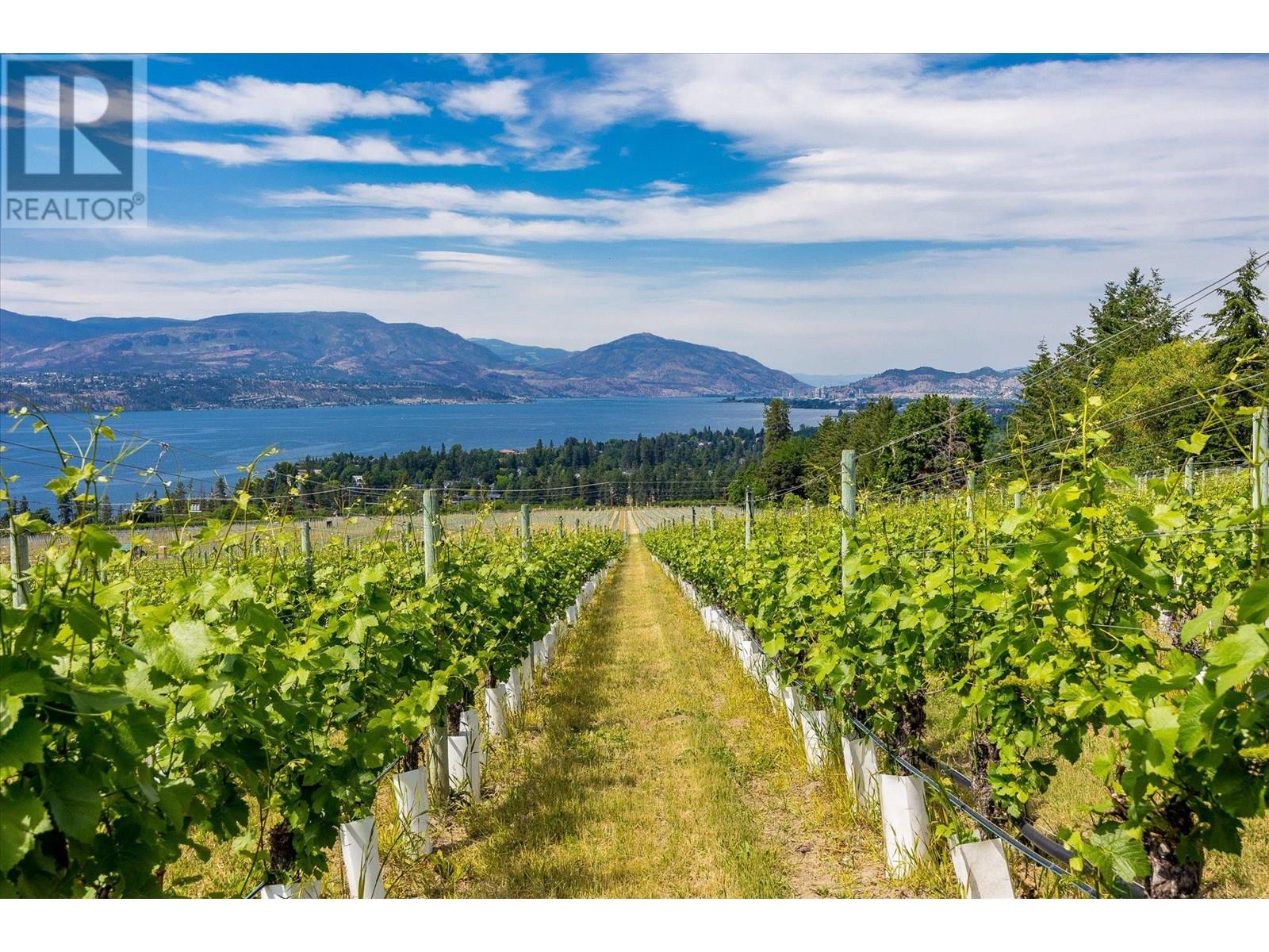 4855 Chute Lake Rd, Kelowna, BC V1W 4M3