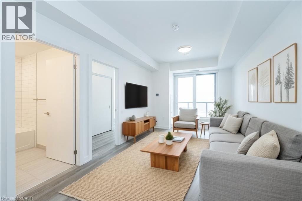 15 Wellington Street S Unit 907, Kitchener, ON N2G 0E4