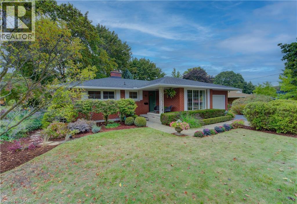 50 Gatewood Rd, Kitchener, ON N2M 4E4
