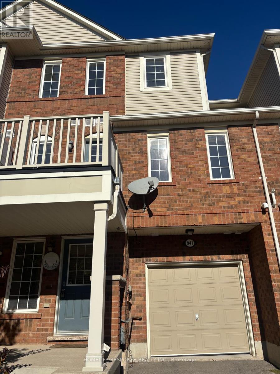941 Hasselfeldt Hts, Milton, ON L9T 0M5